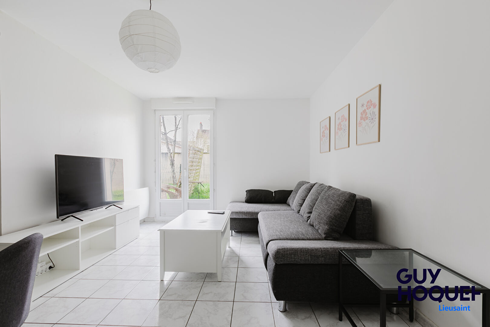 Appartement Lieusaint  appartement 2 pièce(s) 40 m2 avec Box, Place de parking et jardin !