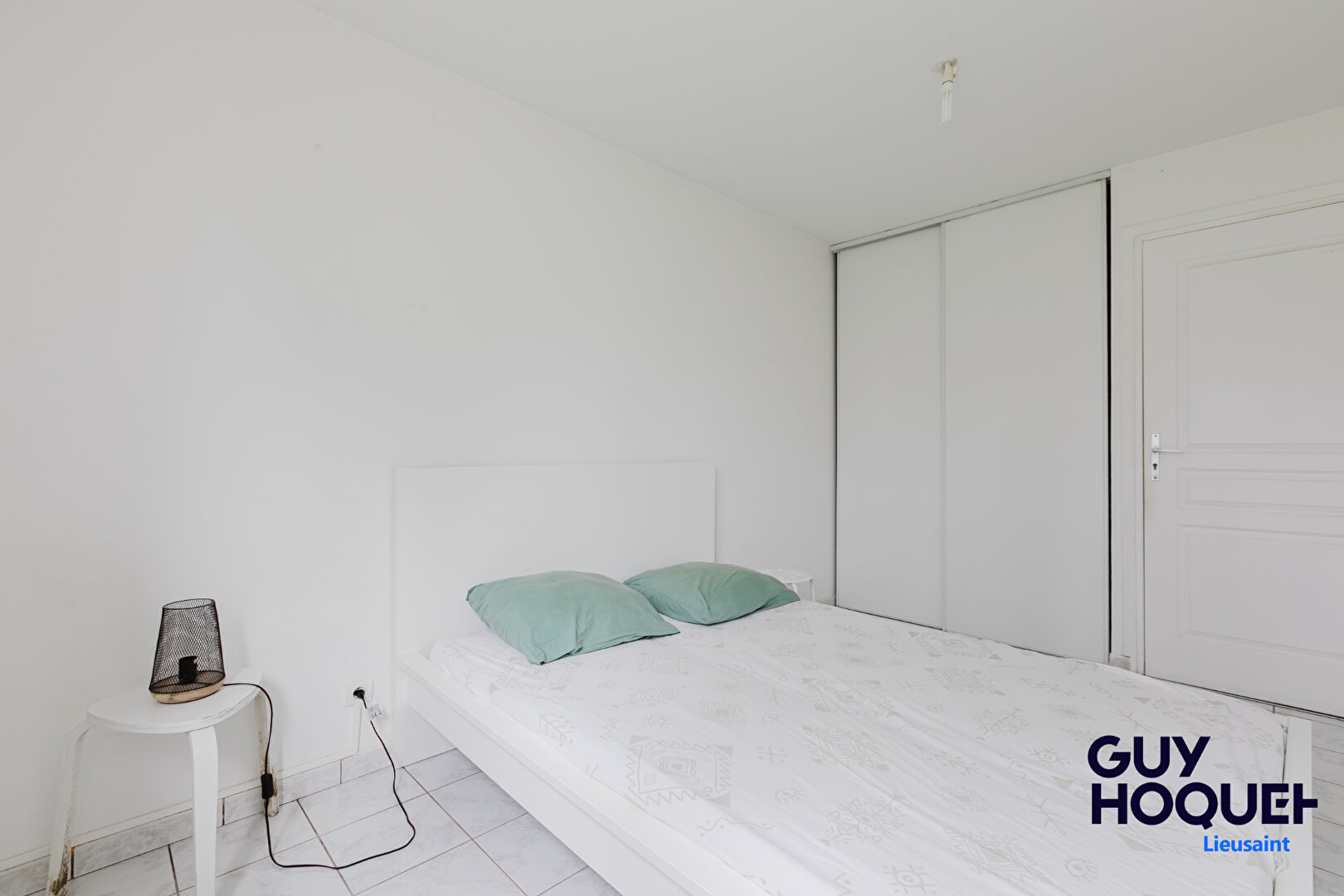 Appartement Lieusaint  appartement 2 pièce(s) 40 m2 avec Box, Place de parking et jardin !