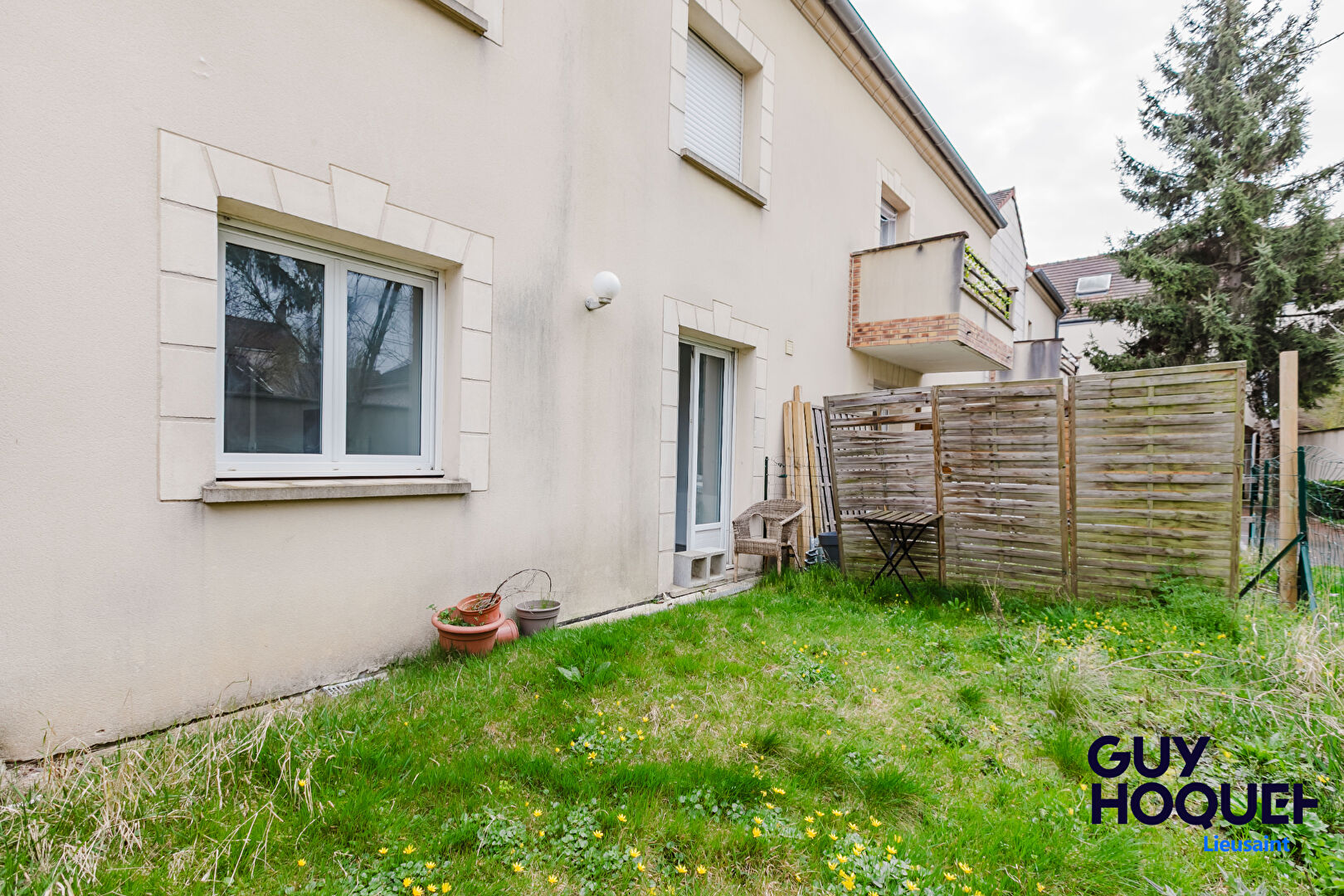 Appartement Lieusaint  appartement 2 pièce(s) 40 m2 avec Box, Place de parking et jardin !