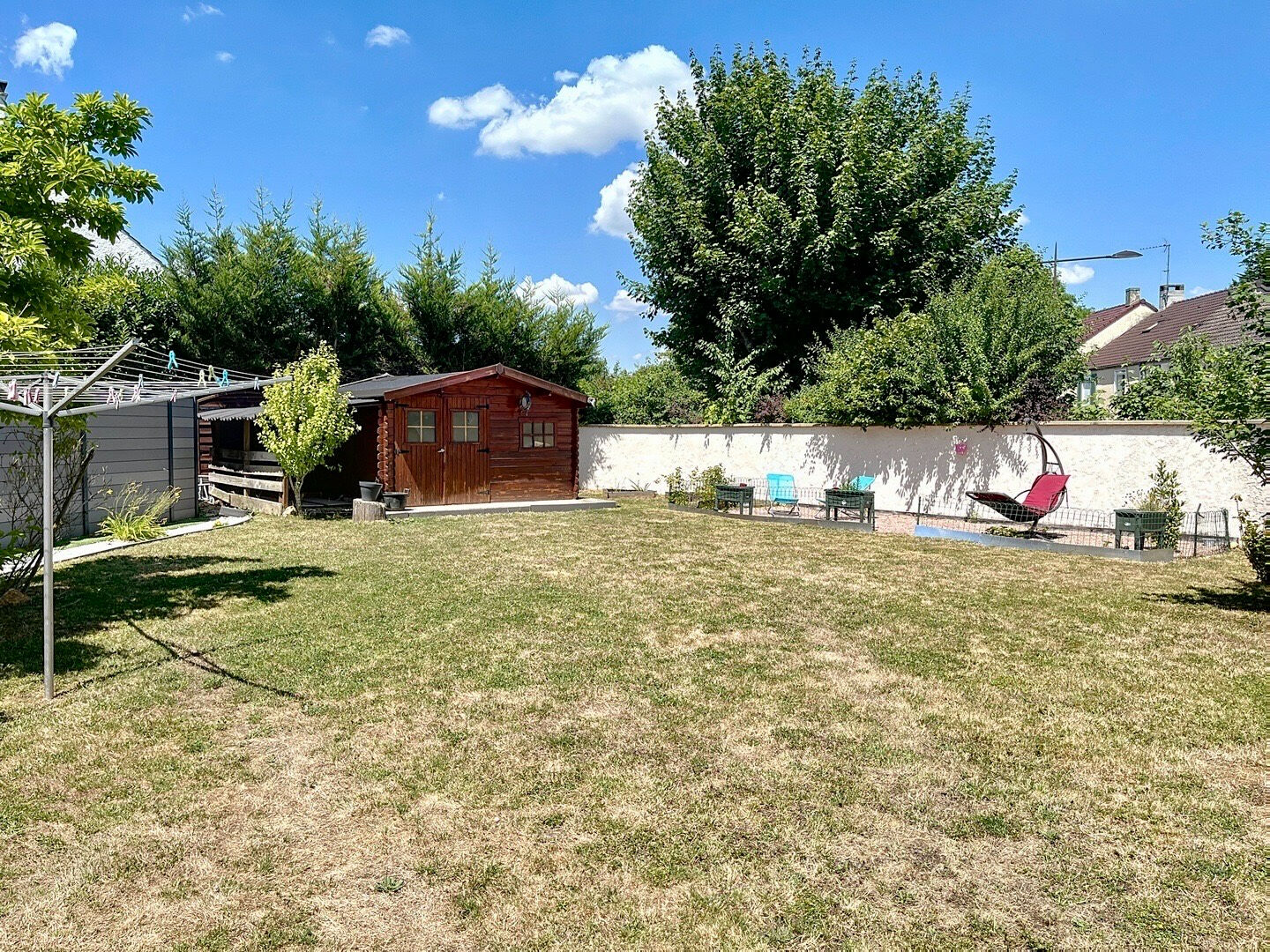 Maison NANDY 7 pièces 140 m2