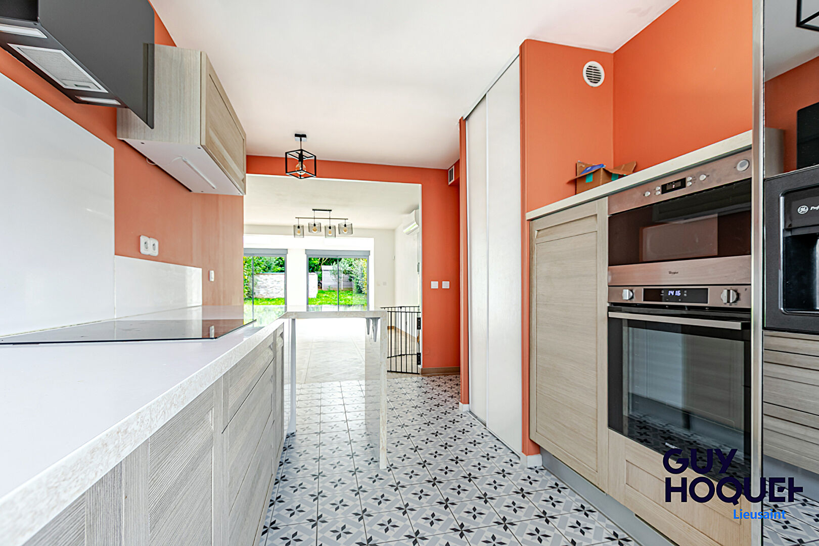 Maison spacieuse à vendre à Lieusaint - 5 chambres avec piscine -Séjour 55 m².