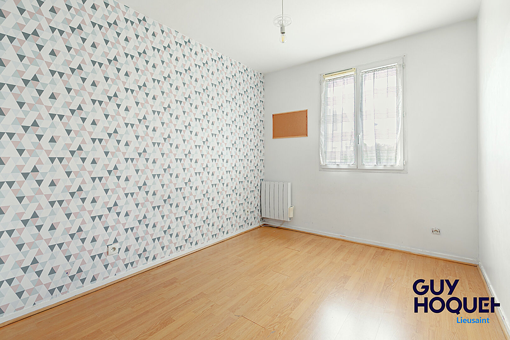 Maison spacieuse à vendre à Lieusaint - 5 chambres avec piscine -Séjour 55 m².