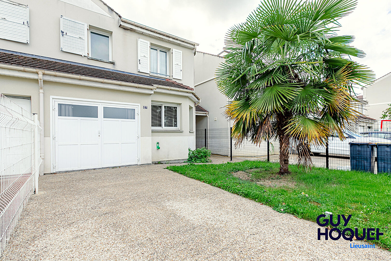 Maison spacieuse à vendre à Lieusaint - 5 chambres avec piscine -Séjour 55 m².