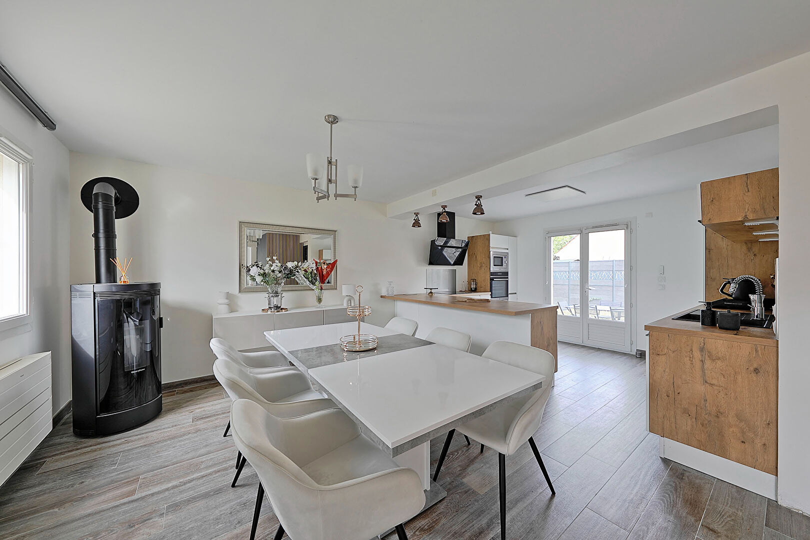 MAISON INDIVIDUELLE SANS VIS-A-VIS à Lieusaint  !!