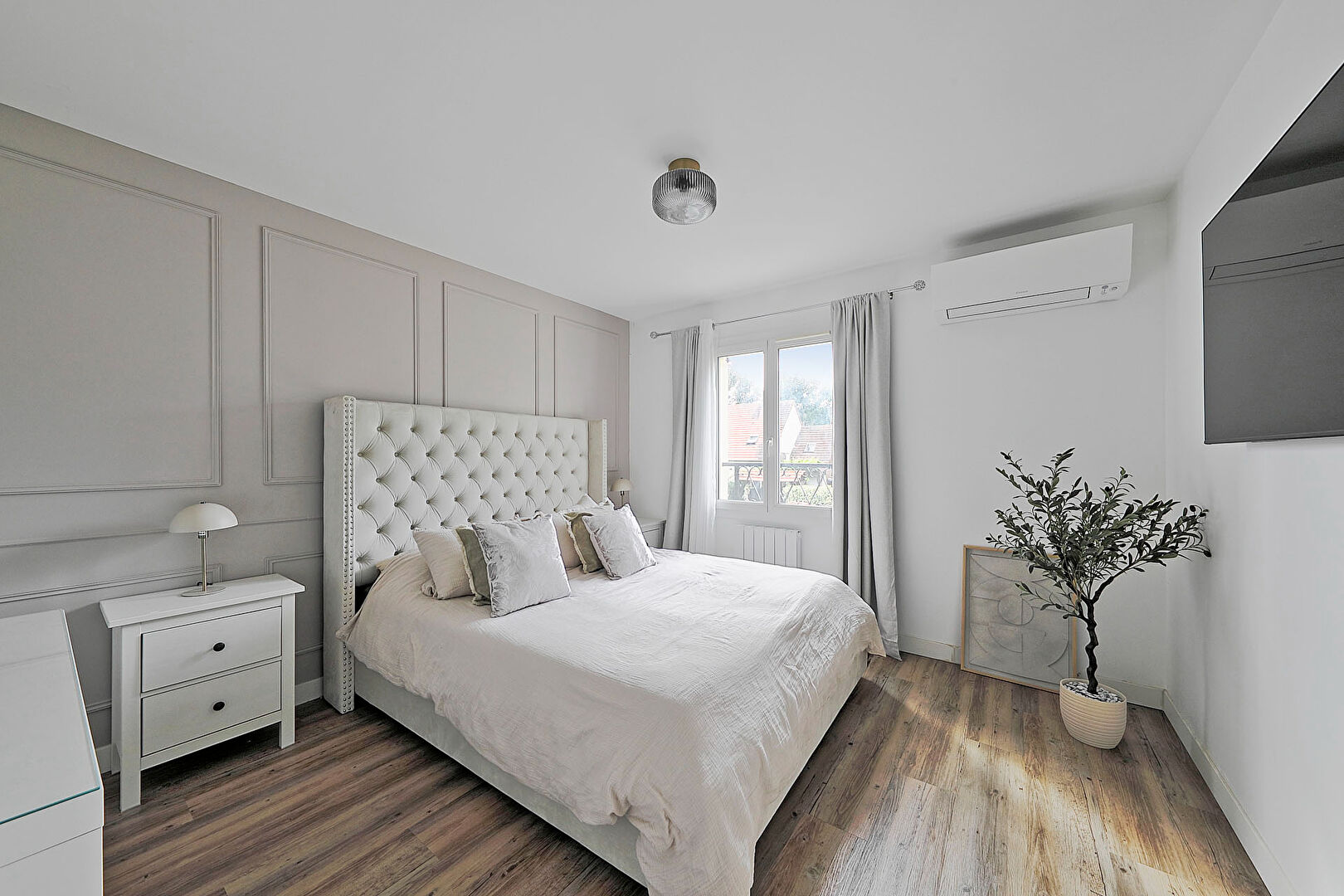 MAISON INDIVIDUELLE SANS VIS-A-VIS à Lieusaint  !!