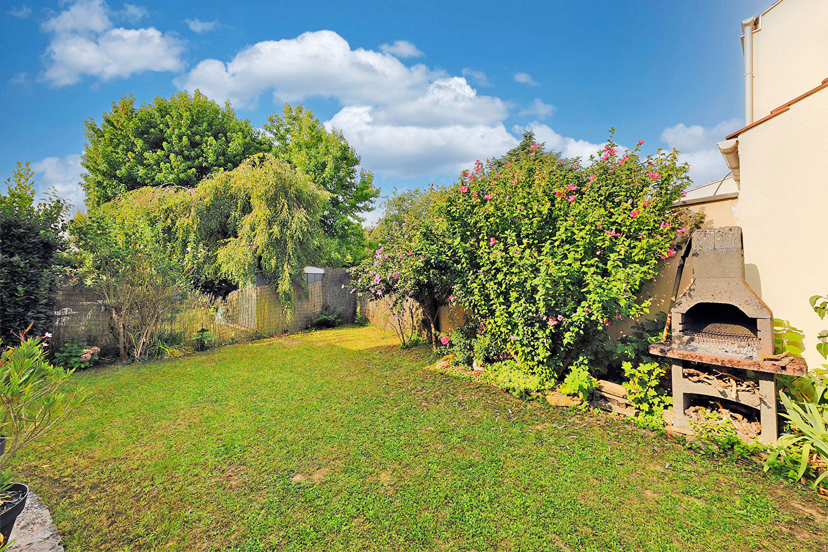 Maison 96m² de 3 chambres à vendre à Lieusaint  // RAVALEMENT FAIT !