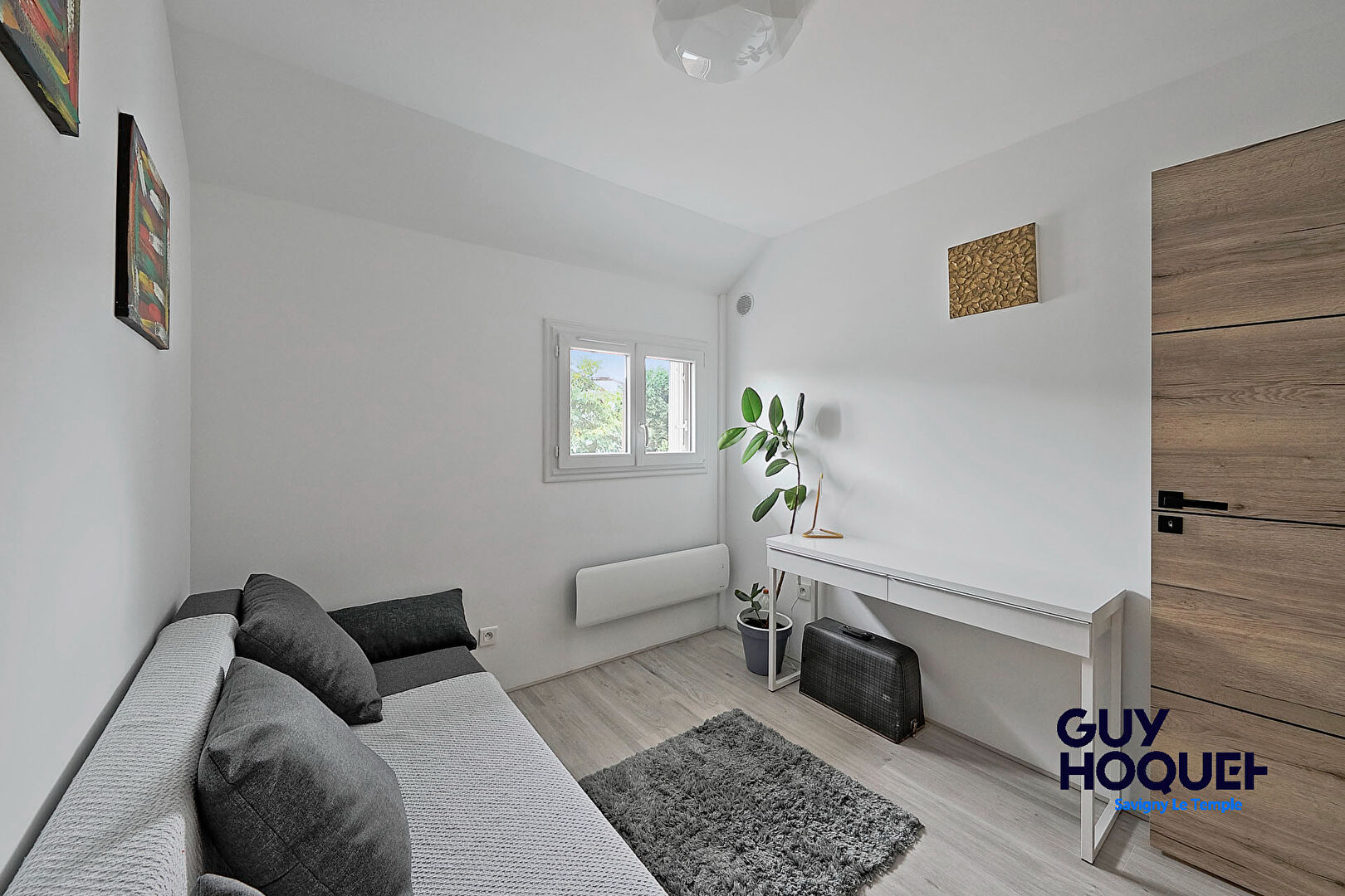 Charmante maison 5 pièces avec jardin - Quartier recherché de la Forêt de Nandy  -