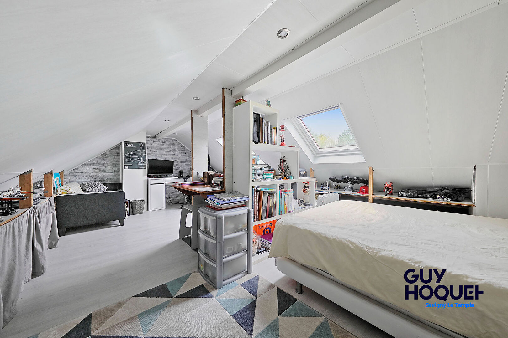 Charmante maison 5 pièces avec jardin - Quartier recherché de la Forêt de Nandy  -