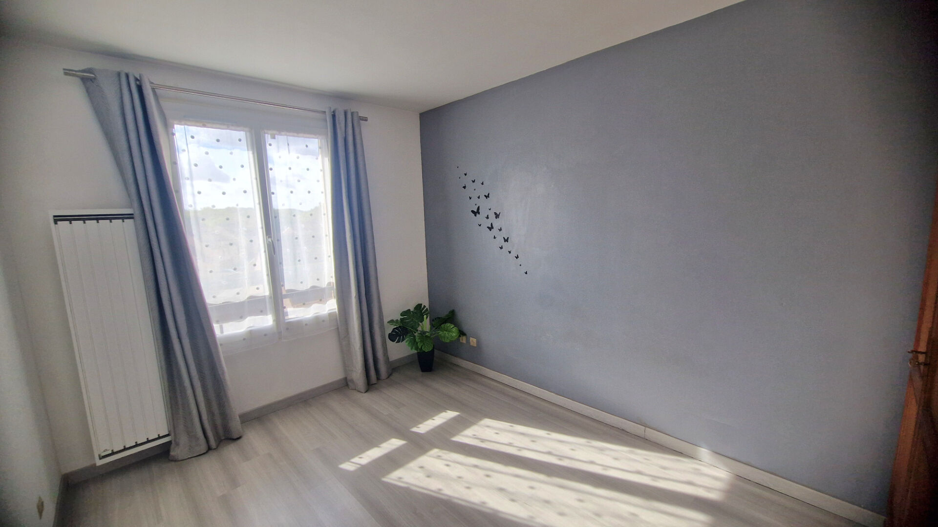 À vendre : Appartement 3 pièces à COMBS LA VILLE