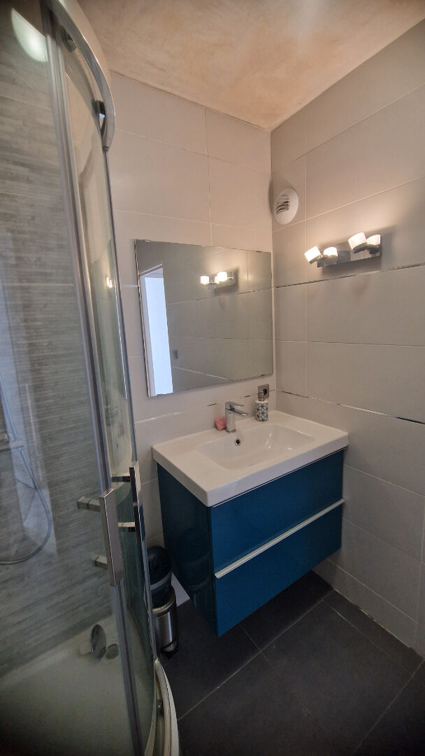 À vendre : Appartement 3 pièces à COMBS LA VILLE