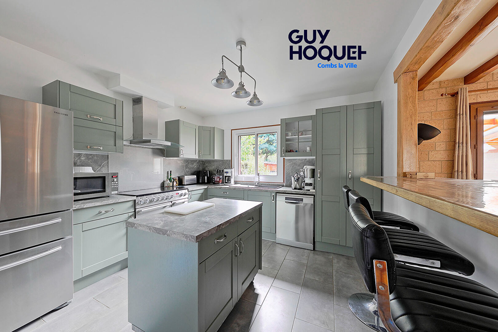 Maison à vendre à Combs-la-Ville - 4 chambres - sous-sol total