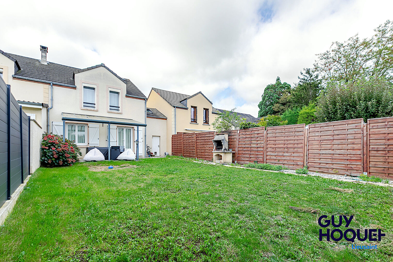 Maison à vendre à Lieusaint - 5 pièces, 3 chambres + bureau - En très bon état.
