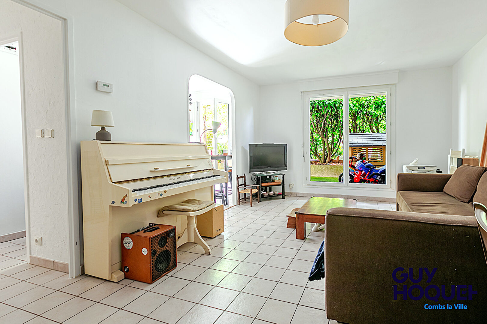 À vendre : Rez-de-jardin 2 pièces à COMBS LA VILLE -  TERRASSE 30m²