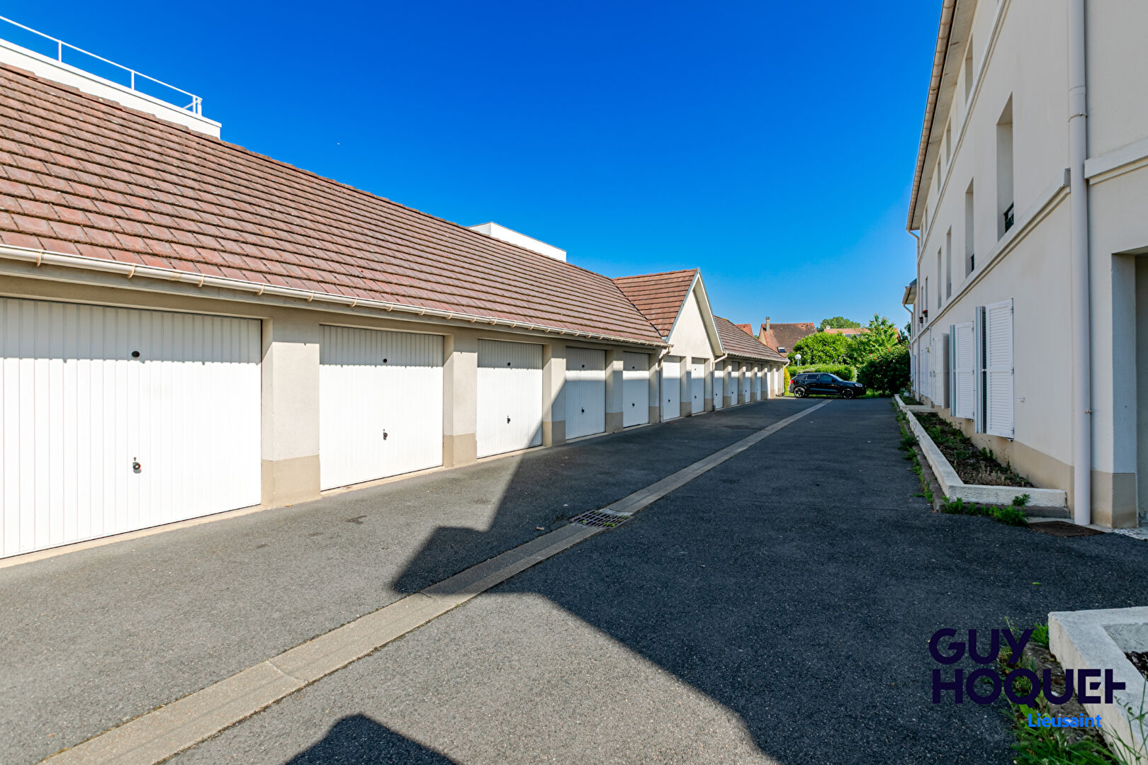 À vendre : Appartement 3 pièces à LIEUSAINT REZ DE JARDIN ET BOX !