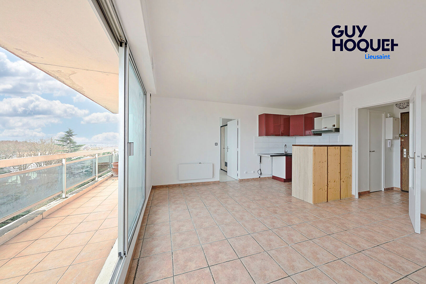 2 pièces - Terrasse - Parking - Cave - Ascenseur