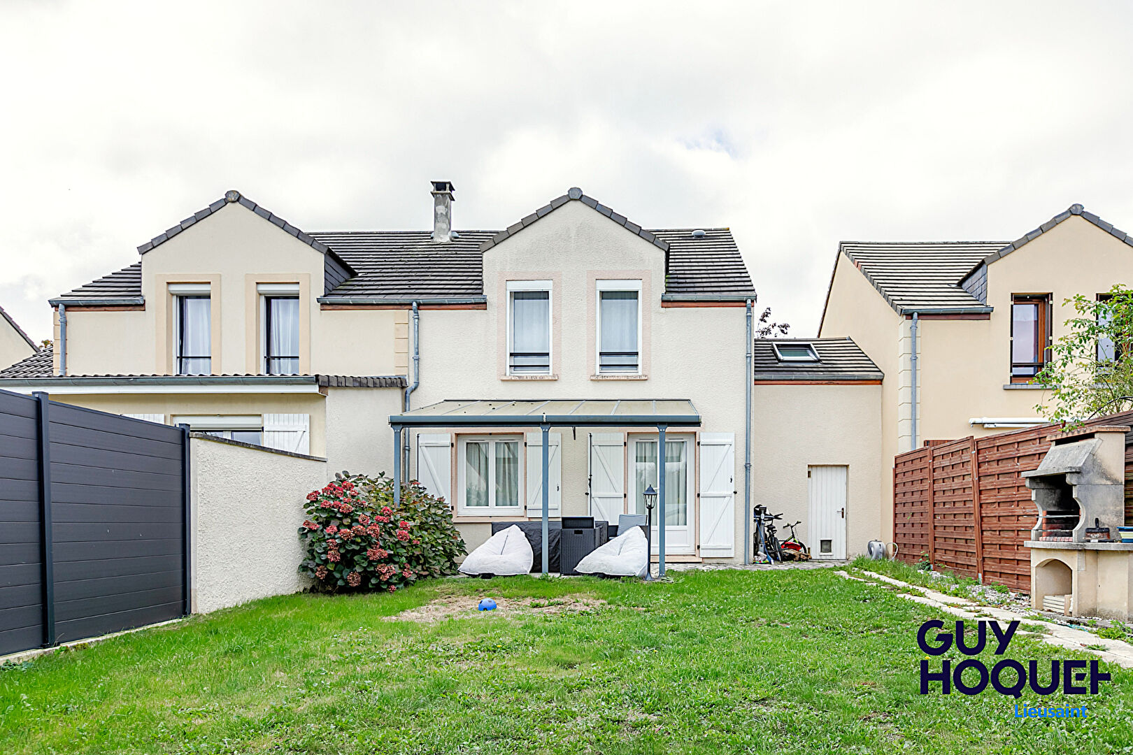 Maison à vendre à Lieusaint - 5 pièces, 3 chambres + bureau - En très bon état.