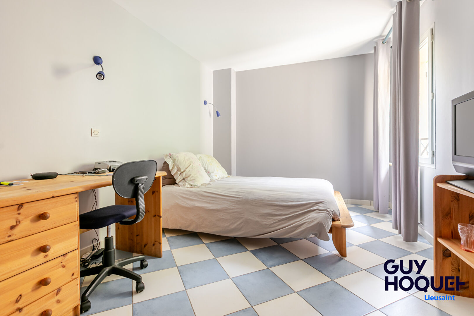 Maison spacieuse à vendre à Lieusaint - 5 chambres, jardin et garage