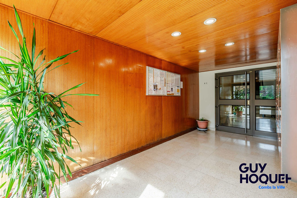 Appartement 4 pièces à vendre à Boussy-Saint-Antoine - 805757