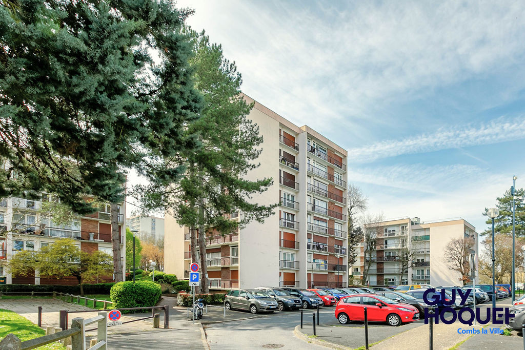 Appartement 4 pièces à vendre à Boussy-Saint-Antoine - 805757