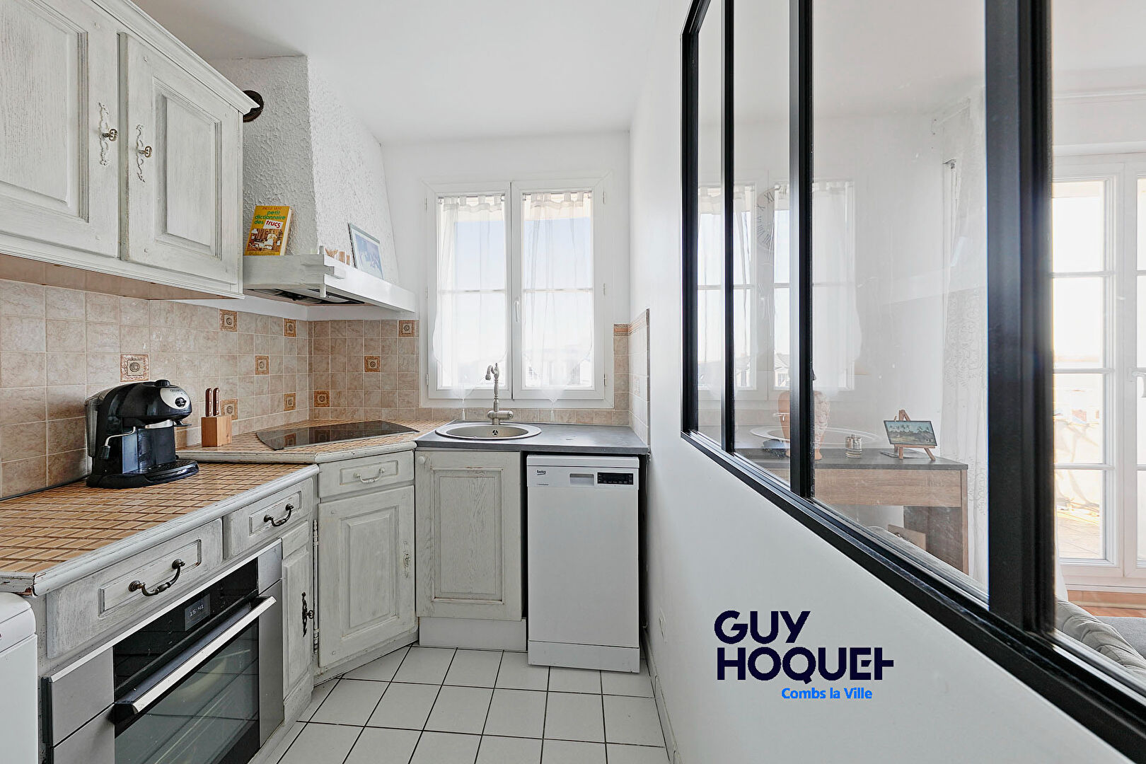 Appartement Combs La Ville 2 pièce(s), dernier étage - Balcon - Cave.