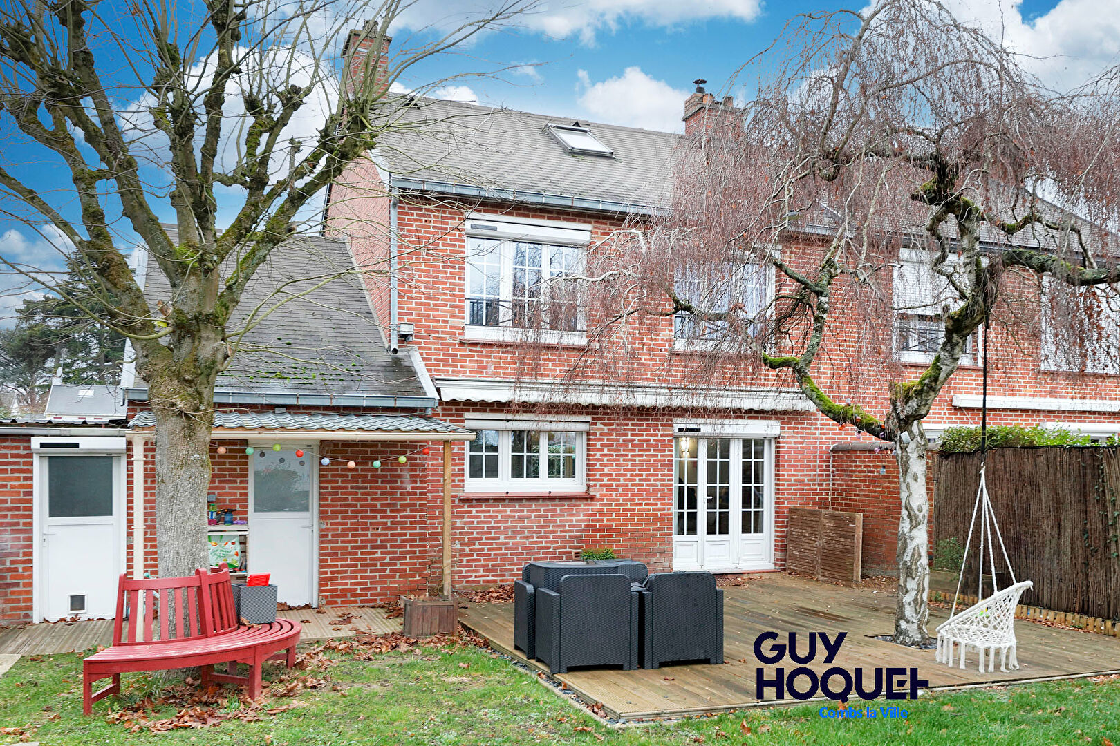 Vente : maison 7 pièces à COMBS LA VILLE avec double garage