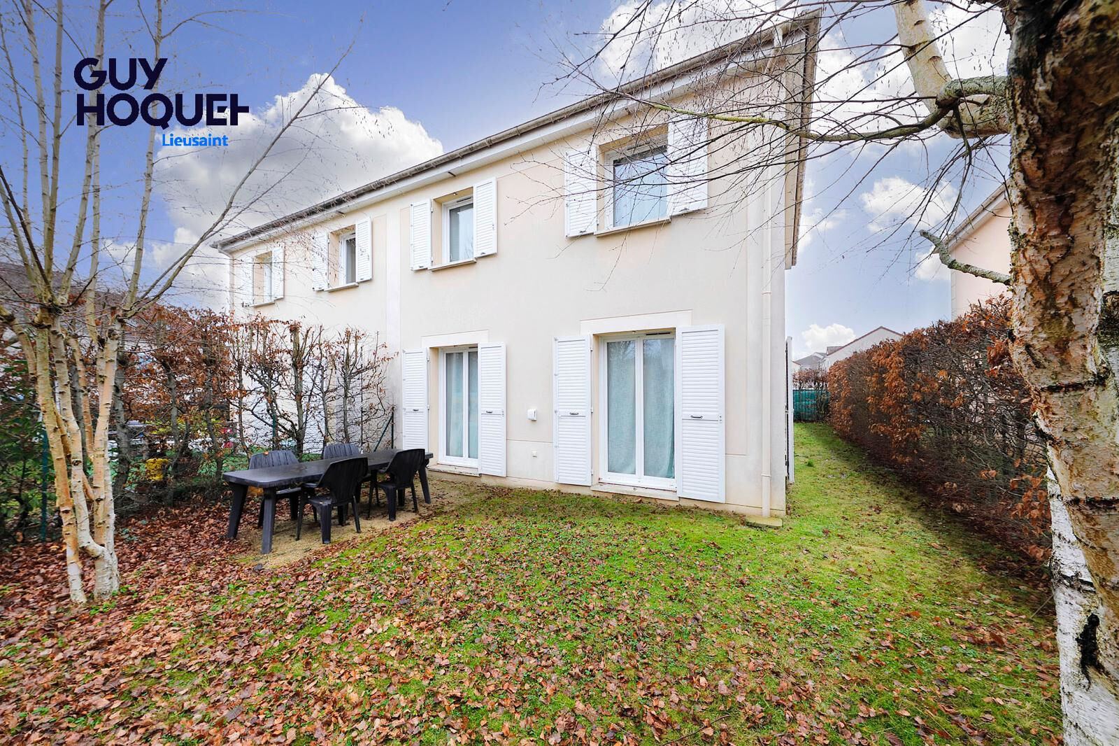 Maison T5 en excellent état // PROCHE DES COMMODITEES AU CALME !!