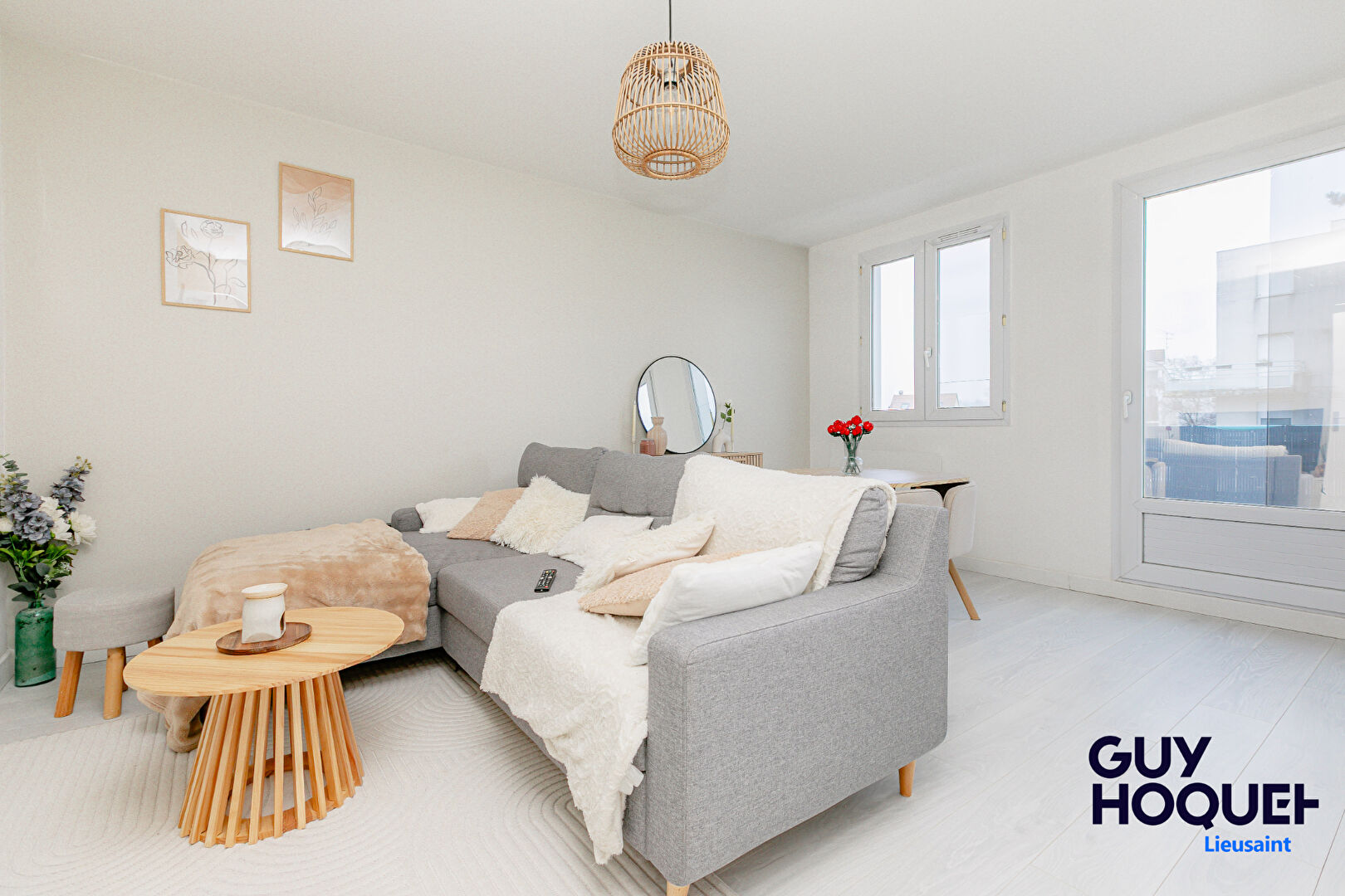 APPARTEMENT T2 SANS TRAVAUX ENTIEREMENT EQUIPEE !!