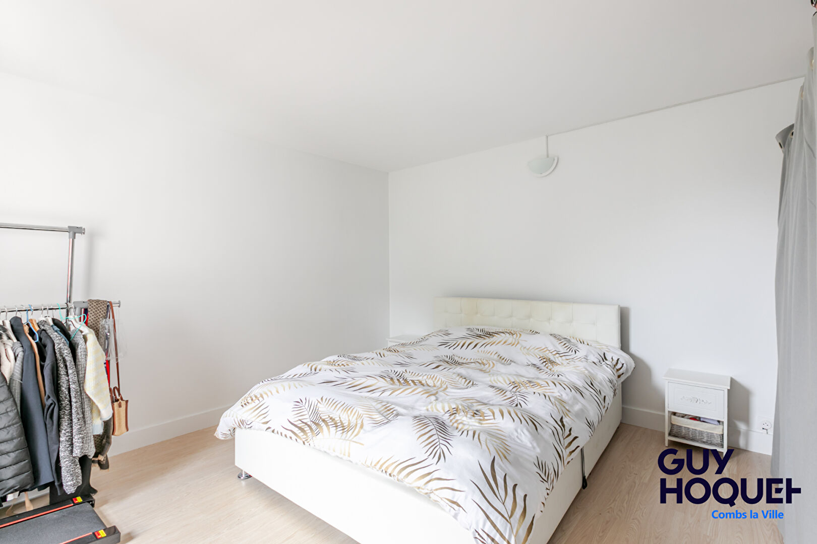 À vendre : Appartement 4 pièces à COMBS LA VILLE