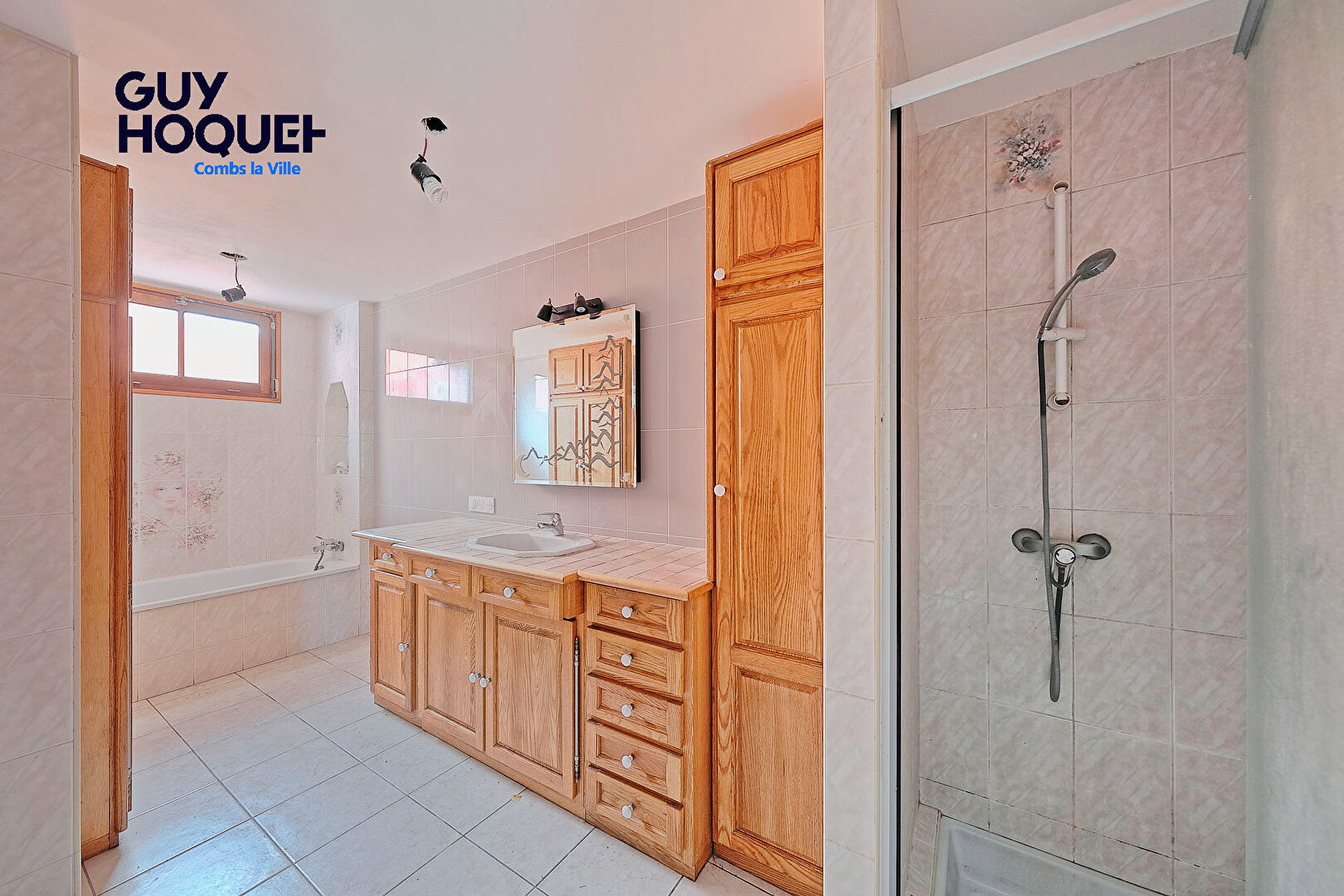 Maison  4 chambres + bureau à vendre à Combs-la-Ville -