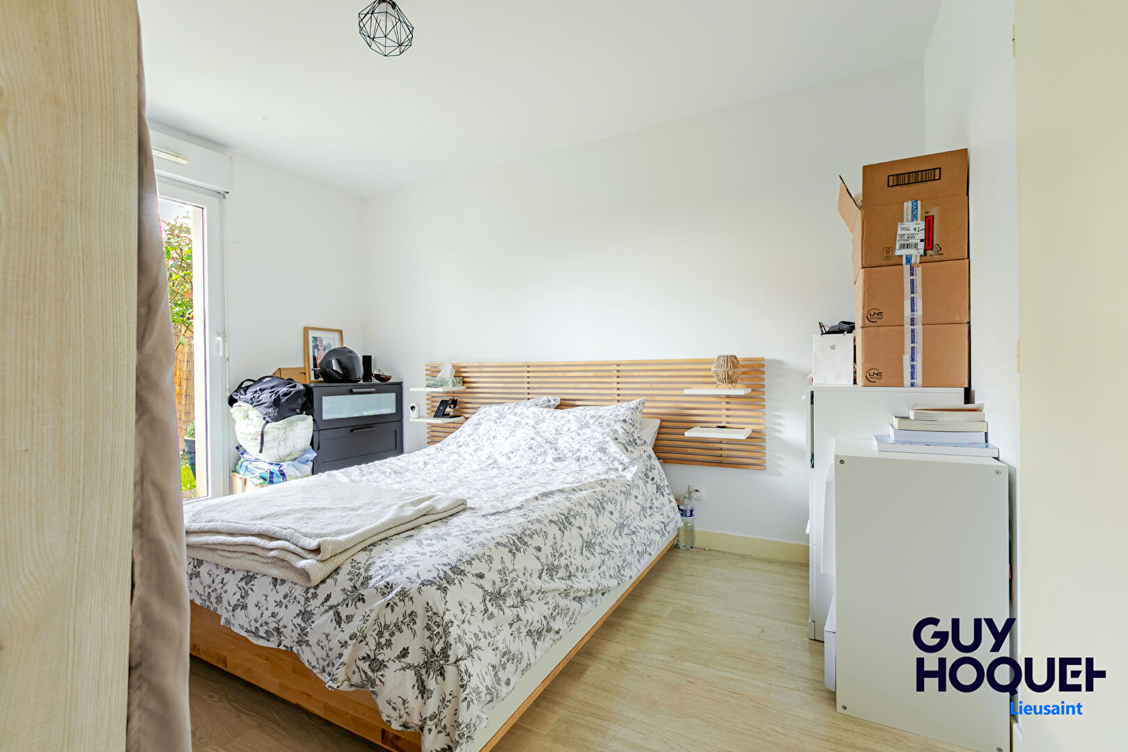 Appartement Lieusaint 2 pièce(s) avec terrasse et jardin, 2 places de parking !