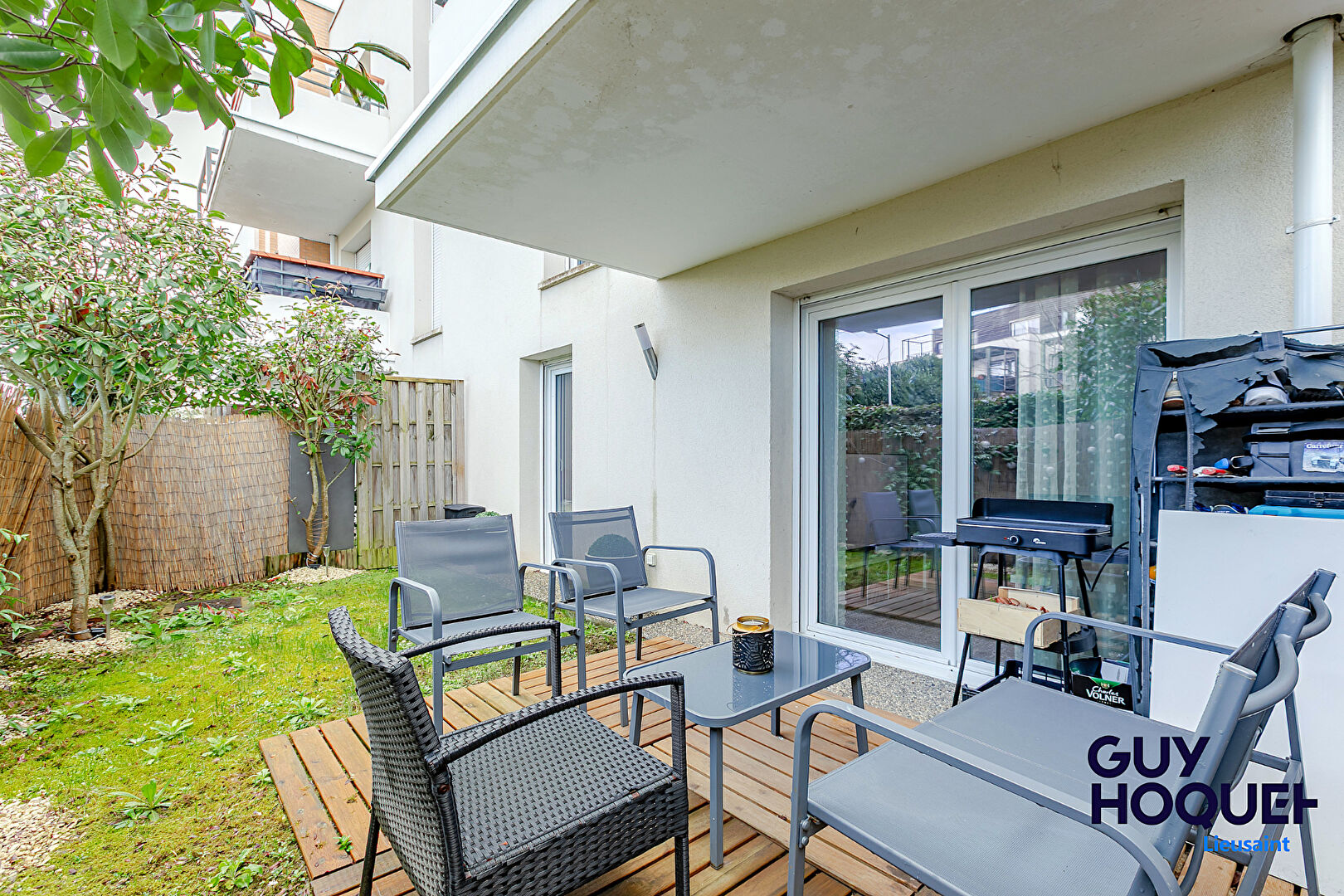 Appartement Lieusaint 2 pièce(s) avec terrasse et jardin, 2 places de parking !