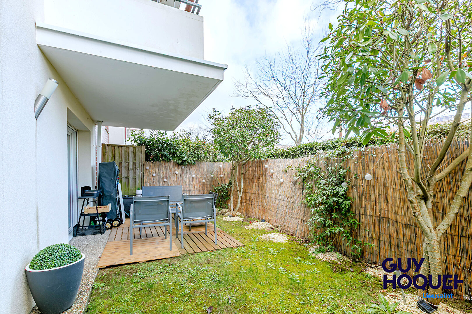Appartement Lieusaint 2 pièce(s) avec terrasse et jardin, 2 places de parking !