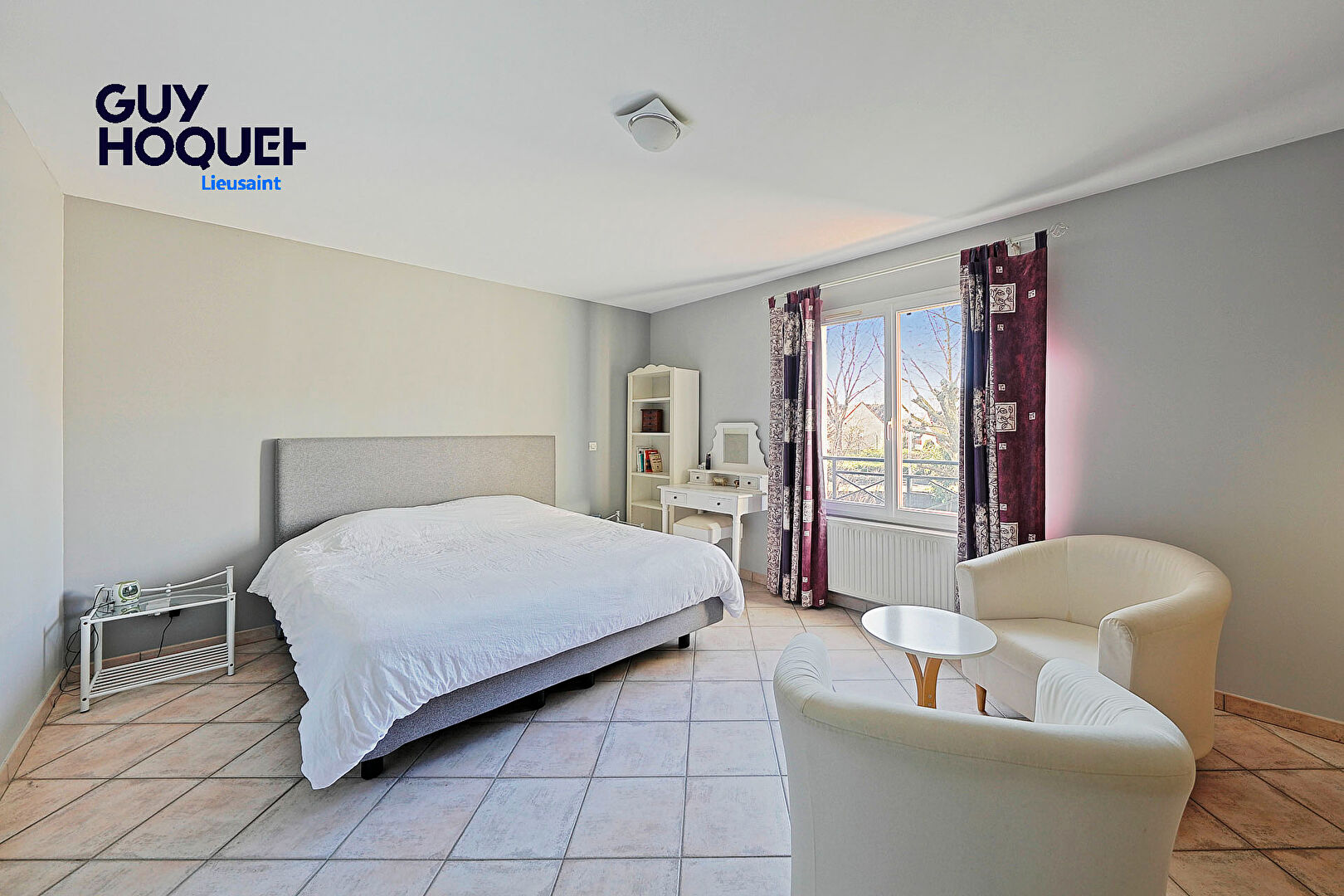 Magnifique maison spacieuse à vendre à Lieusaint - 5 chambres, jardin et garage