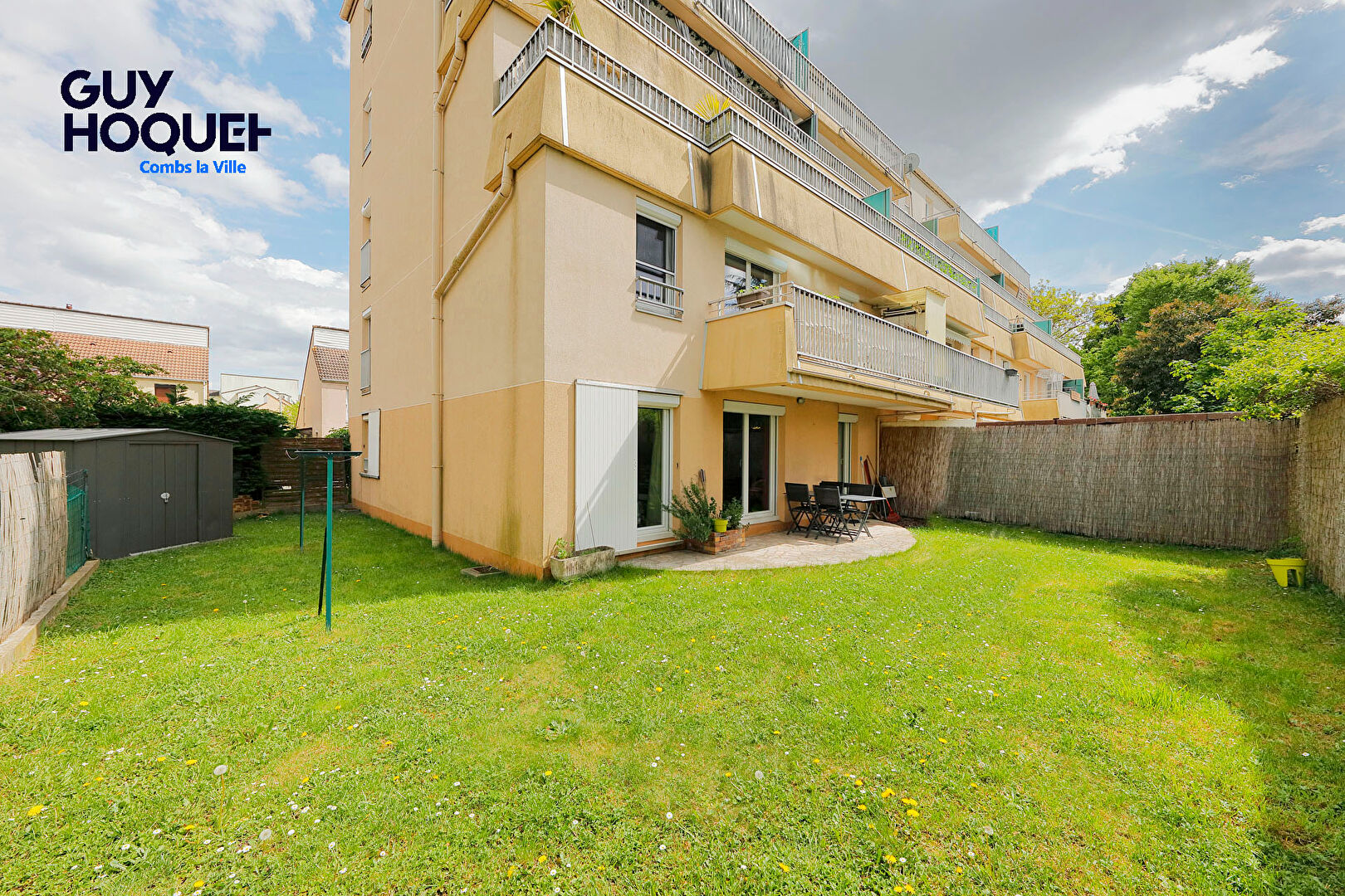 Appartement F3 (74 m²) à vendre à COMBS LA VILLE _ En rez-de-jardin