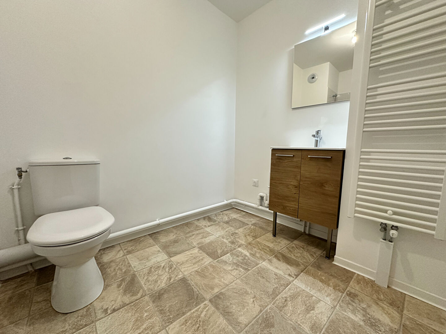 A LOUER Appartement  NEUF  meublé 2 pièces à COULOMMIERS