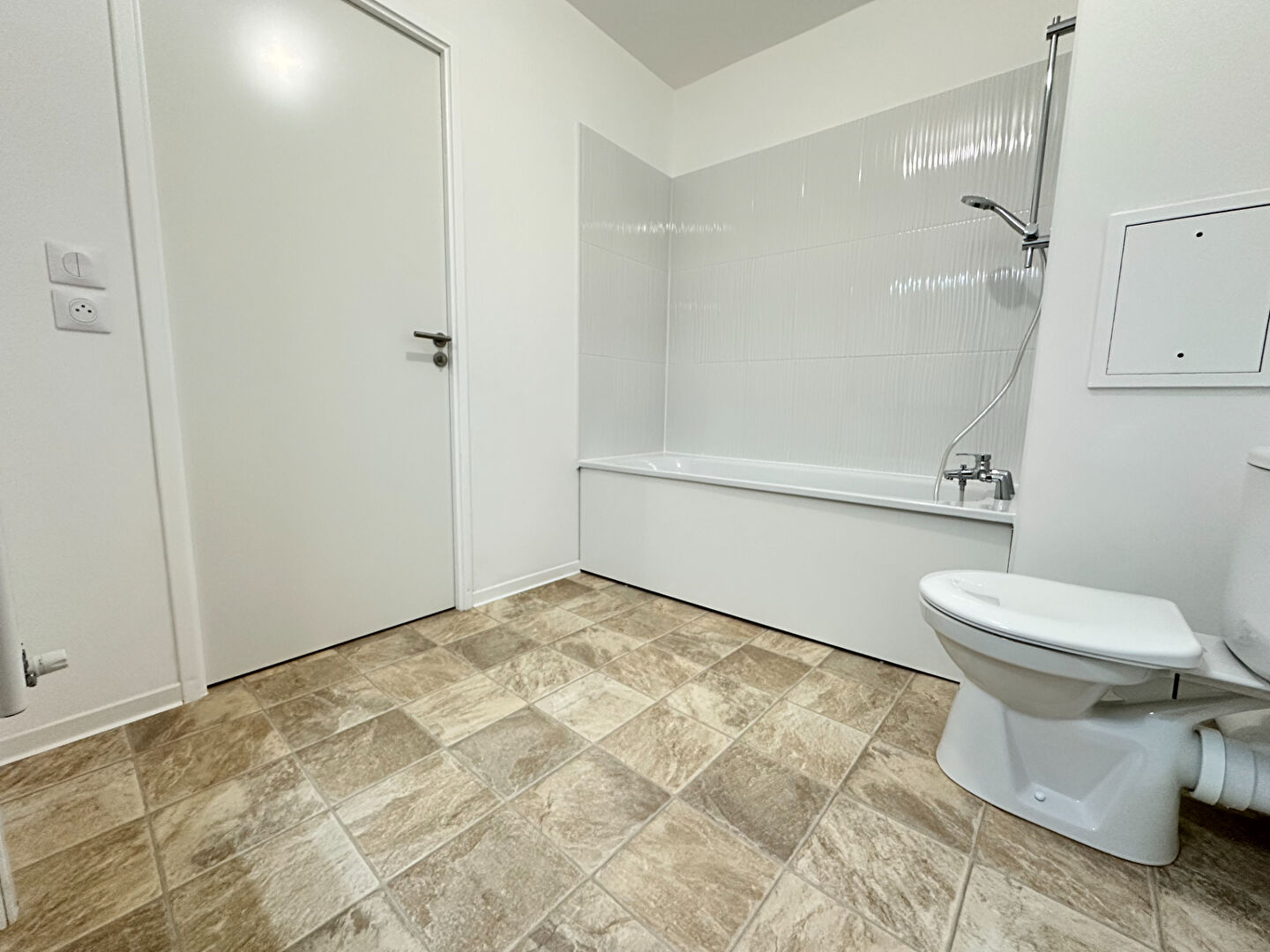 A LOUER Appartement  NEUF  meublé 2 pièces à COULOMMIERS