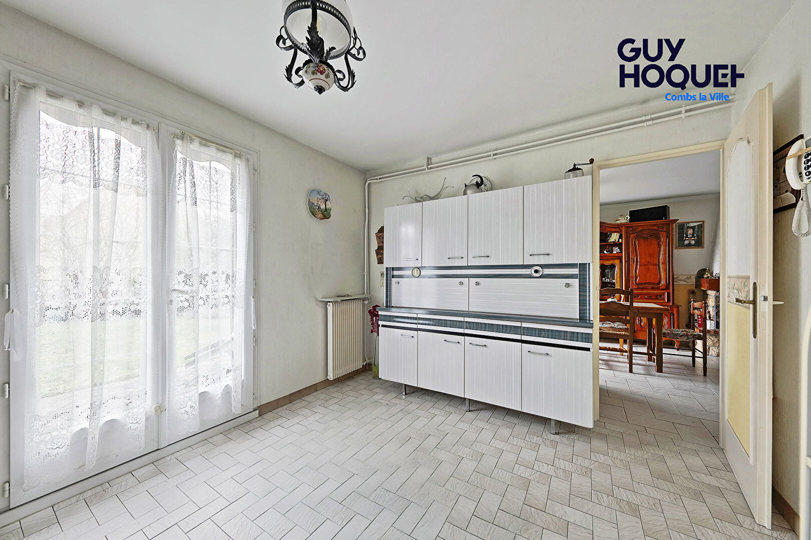 Maison à vendre à Combs la Ville  avec sous-sol total  et garage