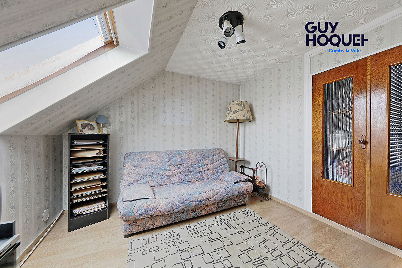 Maison à vendre à Combs la Ville  avec sous-sol total  et garage