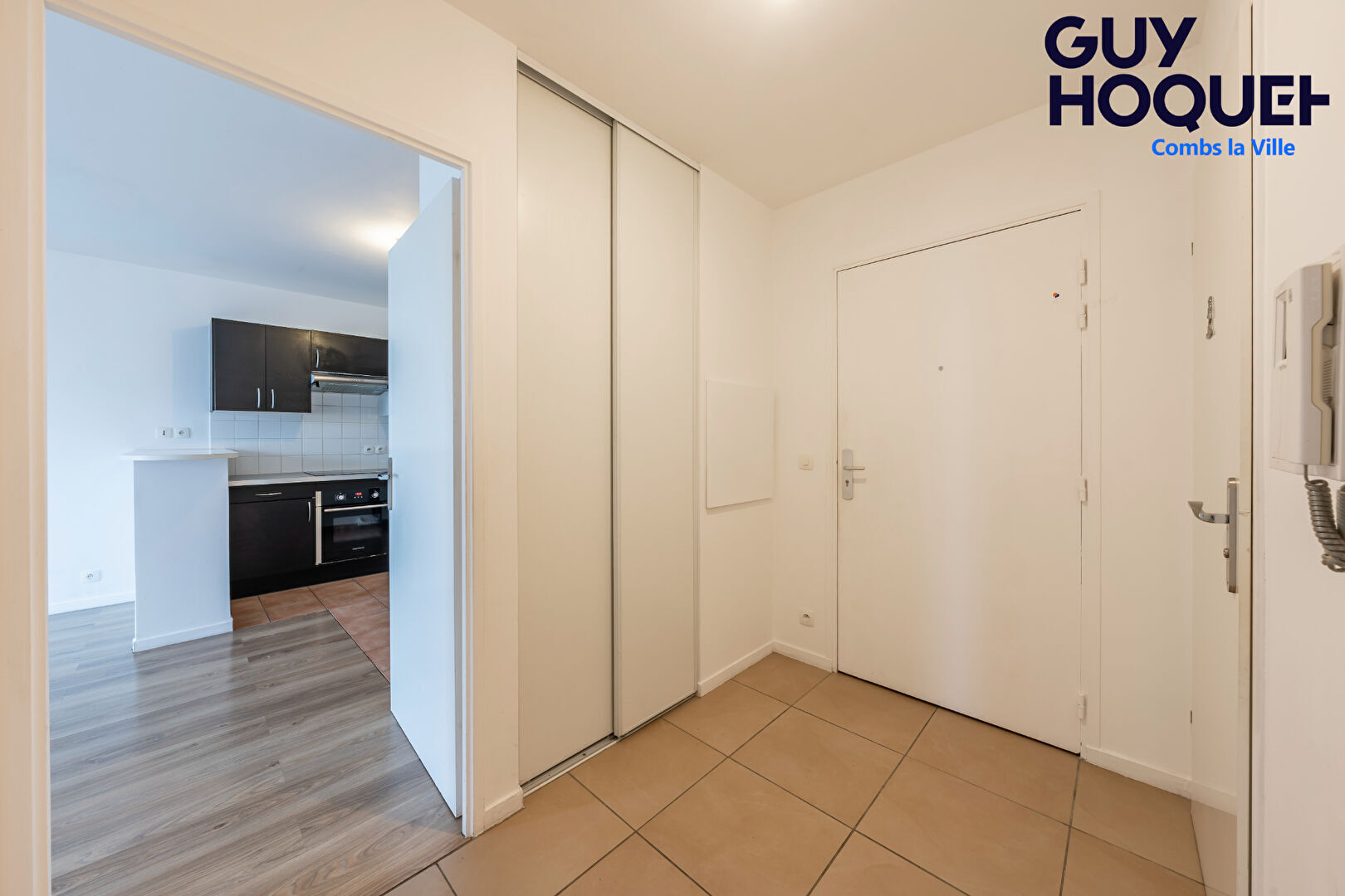 À louer : Appartement T2 à Combs-la-Ville - Exclusivité Guy Hoquet