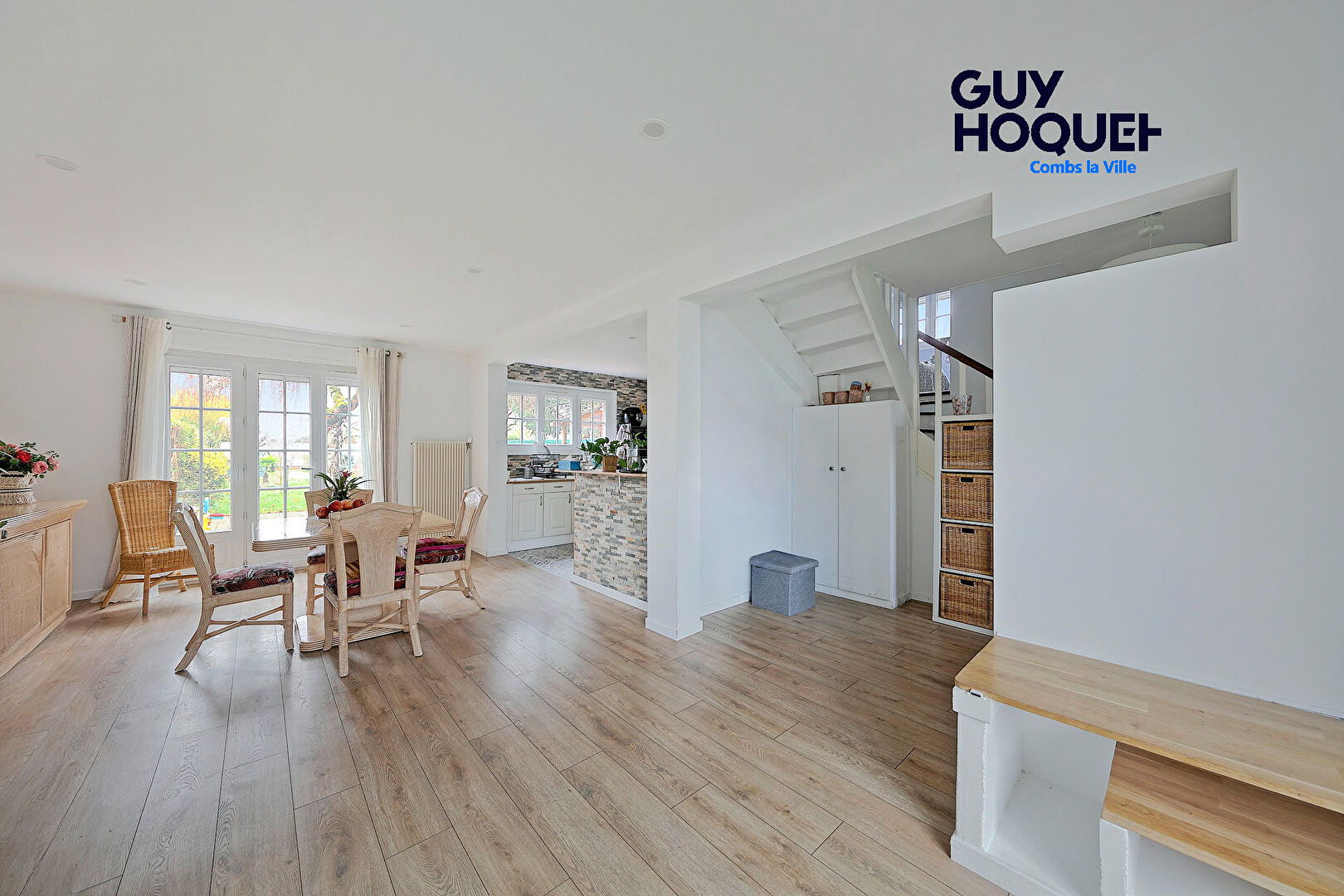 Vente : maison 5 chambres à COMBS LA VILLE avec double garage