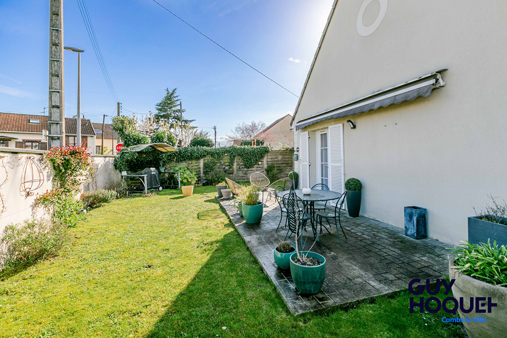 Maison à vendre à Combs-la-Ville - chambre + salle de bains de plain-pied