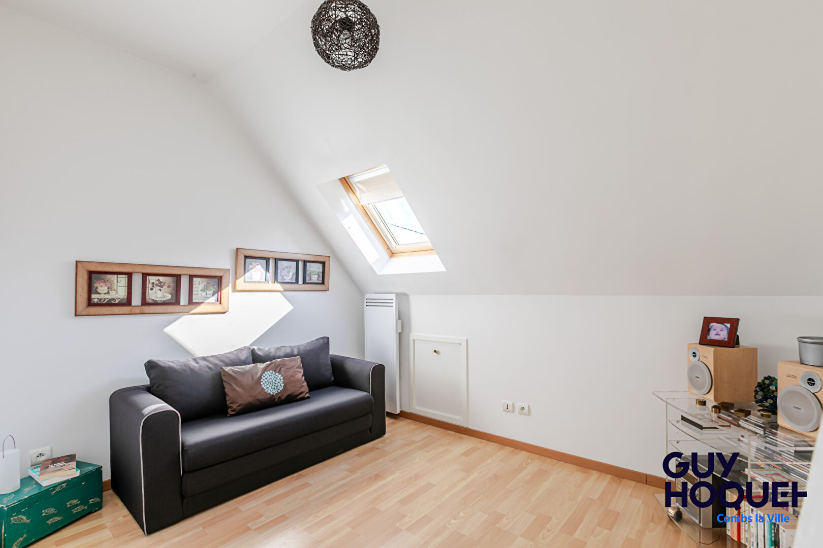 Maison à vendre à Combs-la-Ville - chambre + salle de bains de plain-pied