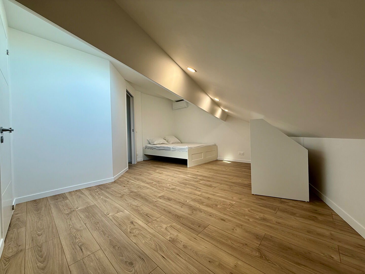 Duplex 4 pièces à louer à Créteil - Exclusivité Guy Hoquet LIEUSAINT