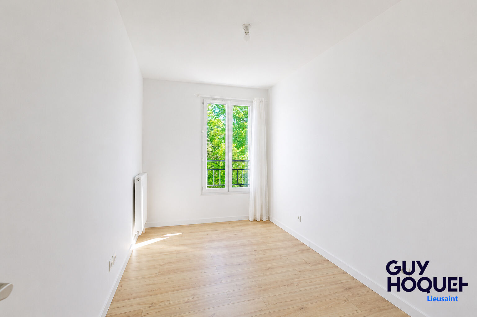 GUY HOQUET // APPARTEMENT T3 DERNIER ETAGE SANS TRAVAUX !!