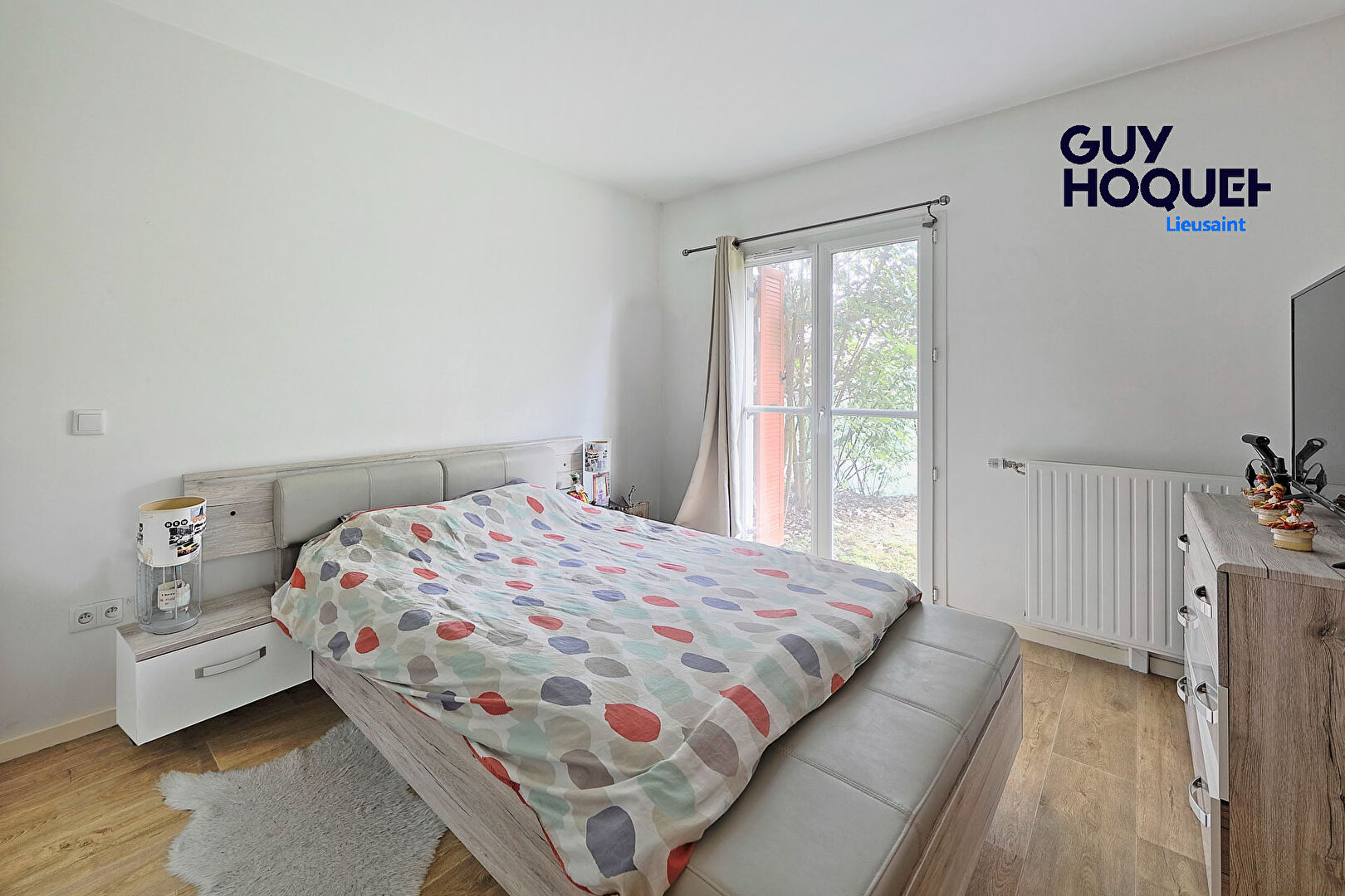 Appartement 3 pièces à Lieusaint  avec terrasse, jardin et deux places de parking en sous-sol !