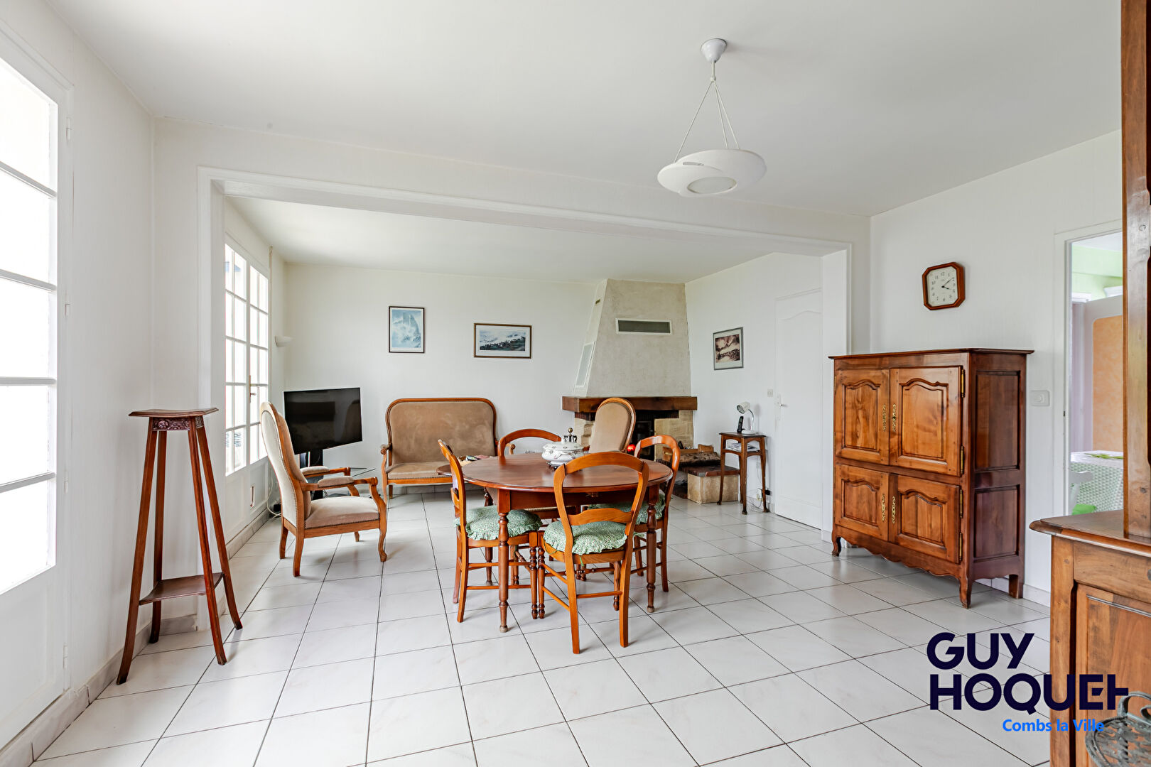 Maison 8 pièces à vendre à Combs-la-Ville -  6 chambres