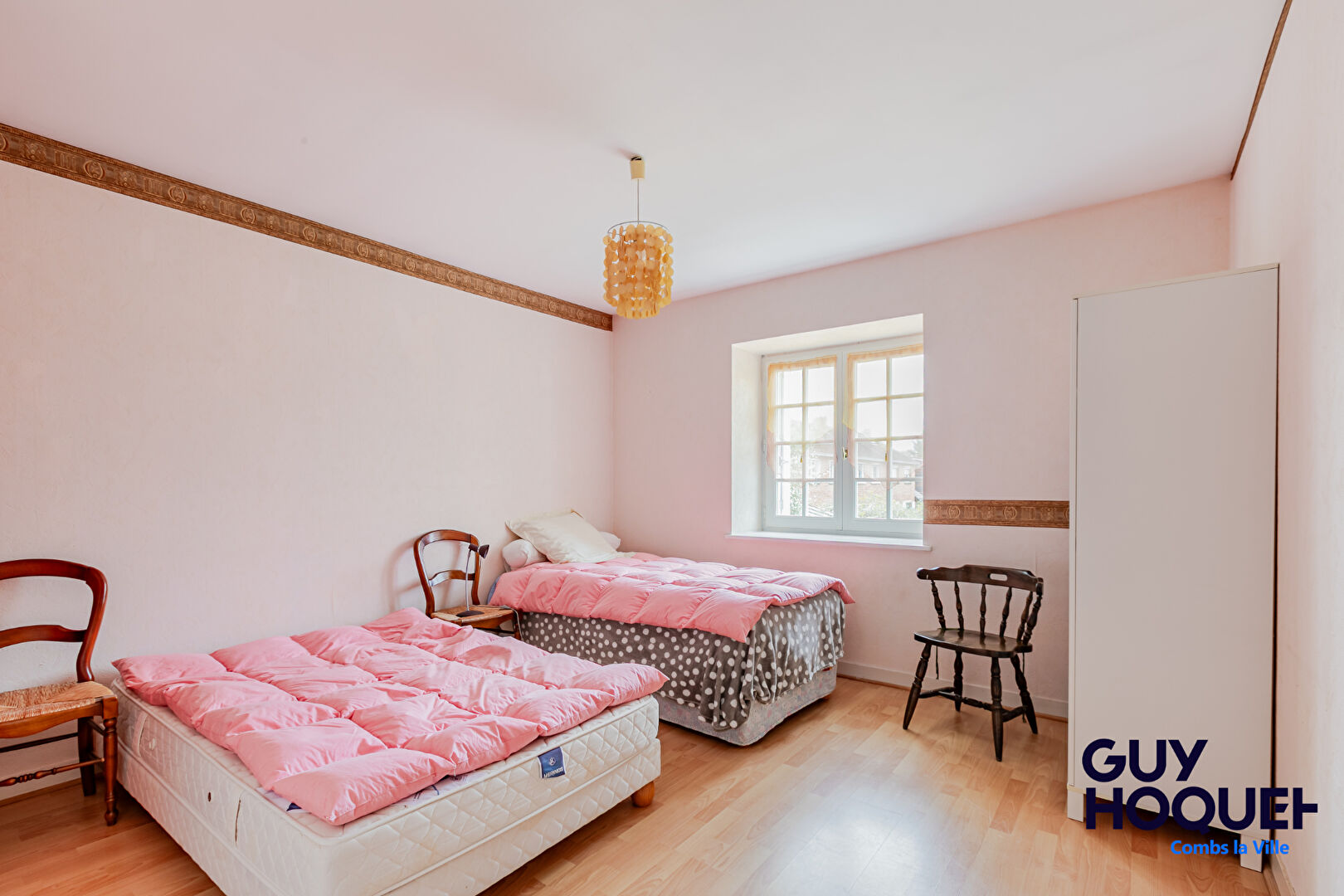 Maison 8 pièces à vendre à Combs-la-Ville -  6 chambres