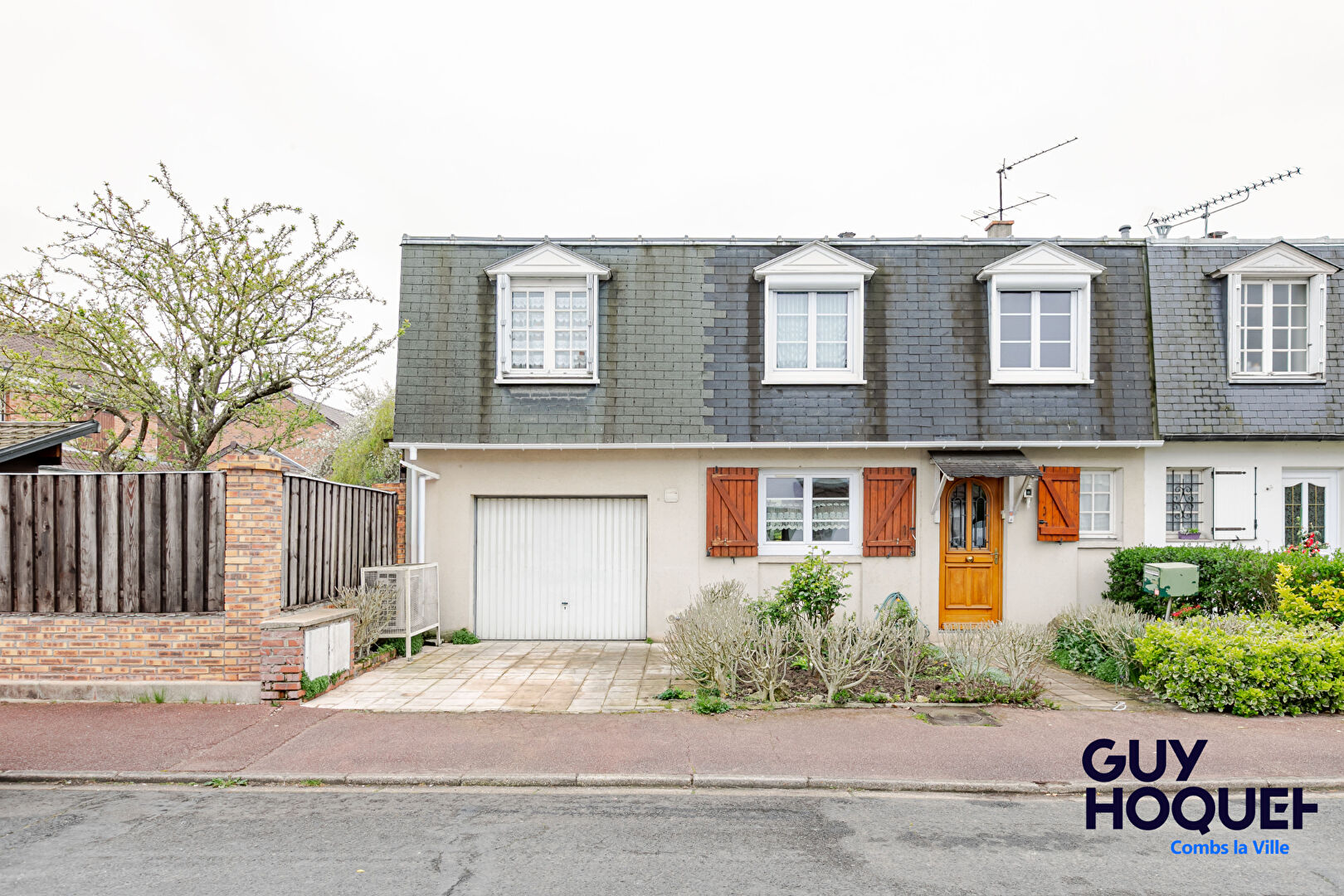 Maison 8 pièces à vendre à Combs-la-Ville -  6 chambres