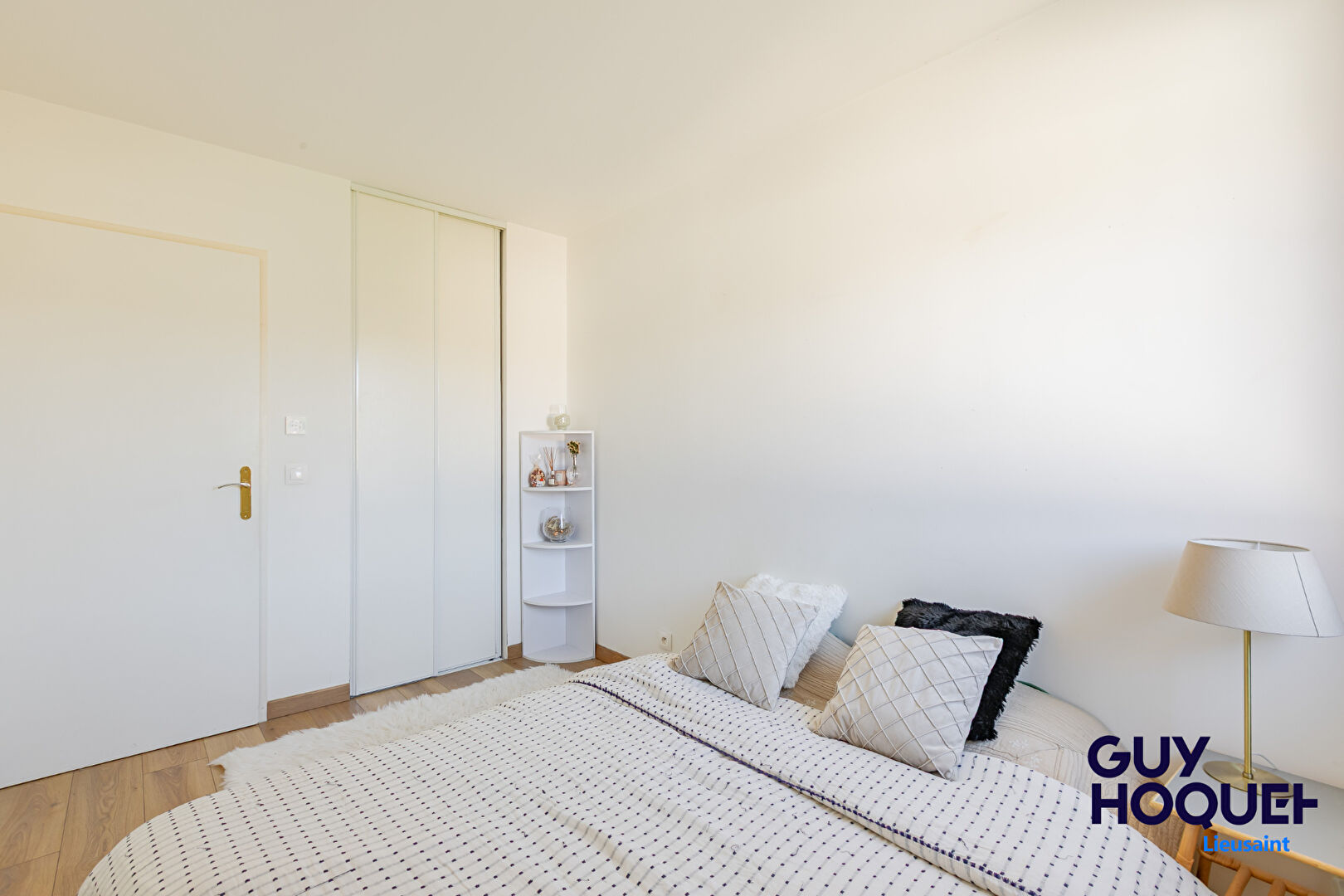 Appartement  2 pièces entièrement rénové à Saint-Pierre-Du-Perray