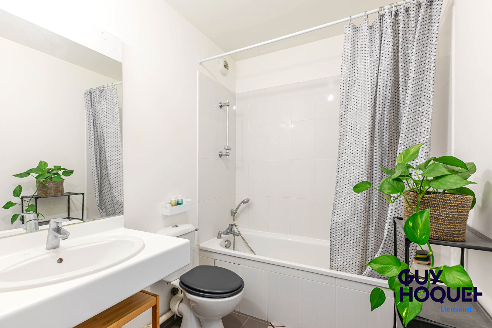 Appartement  2 pièces entièrement rénové à Saint-Pierre-Du-Perray